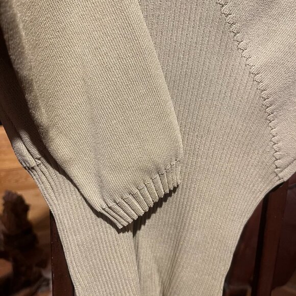 Hannah Jones New York 60'S Cropped Green Knit Top with Wood Accents - Picture 5 of 10